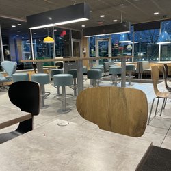 McDonald's - Dining room