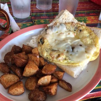 DeLuna's cafe - Food Trucks Near Me - Stock Island, Florida DeLuna's cafe - Food Trucks Near Me - Stock Island, Florida