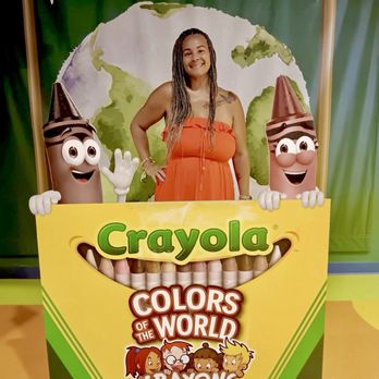 Crayola Experience - Photo props - Amusement Parks Near Me - Orlando, Florida