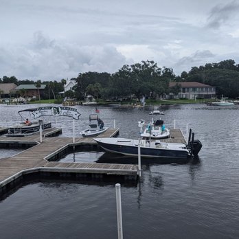 Florida Cracker Monkey Bar - Upper deck seating with a view of dock - Bars Near Me - Homosassa, Florida Florida Cracker Monkey Bar - Upper deck seating with a view of dock - Bars Near Me - Homosassa, Florida