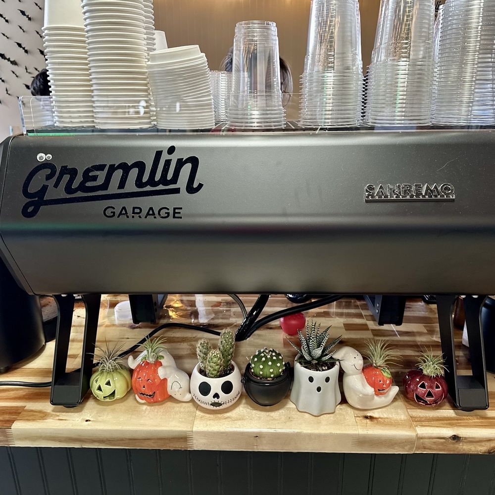 Gremlin Garage - Inside - Coffee & Tea Near Me - Costa Mesa, California Gremlin Garage - Inside - Coffee & Tea Near Me - Costa Mesa, California