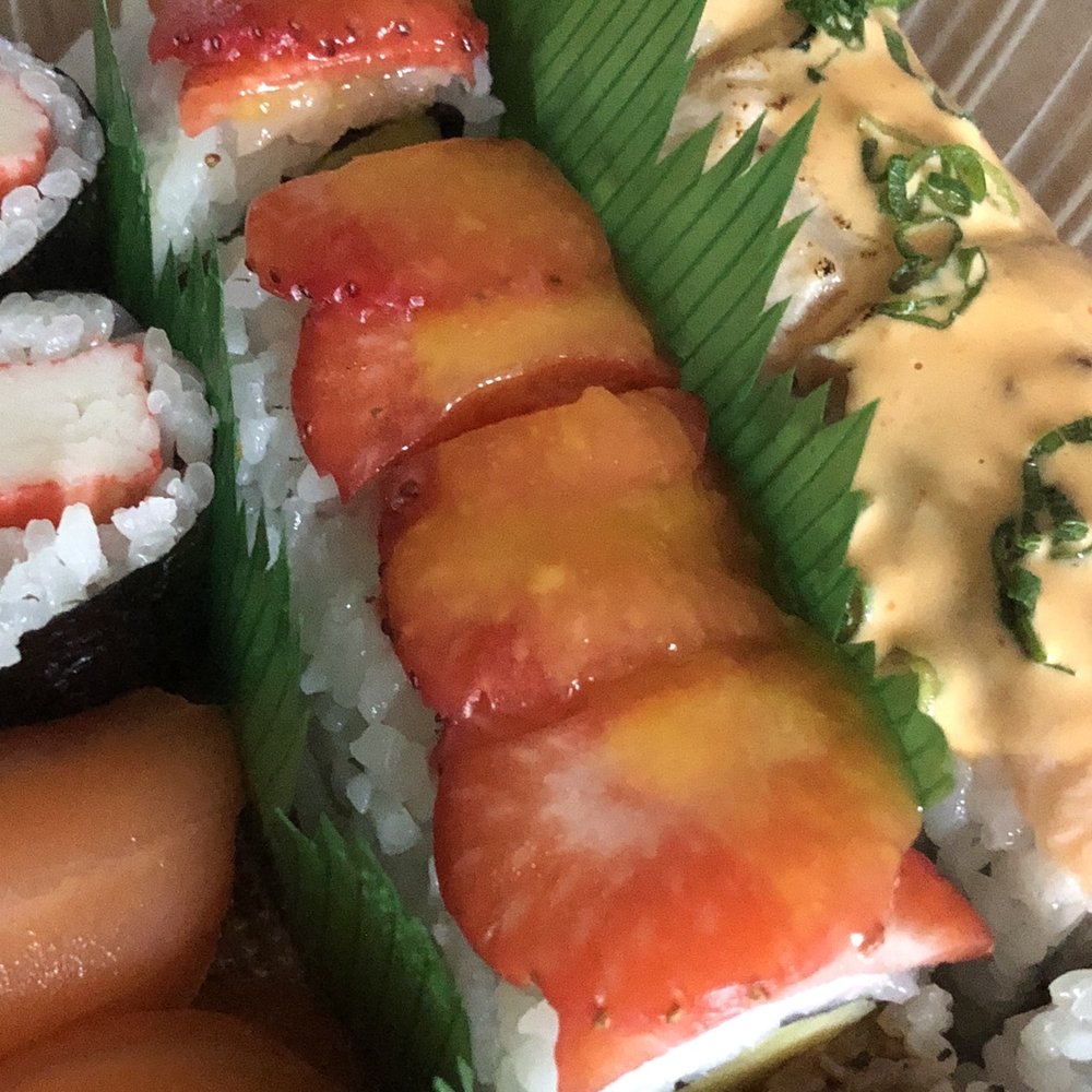Sushi Zone - Fruit Ninja Roll - Conveyor Belt Sushi Near Me - Bothell, Washington