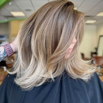 Brieshi Salon & Spa - Color and highlights by Master Stylist Jessie - Hair Salons Near Me - Rogers, Arkansas