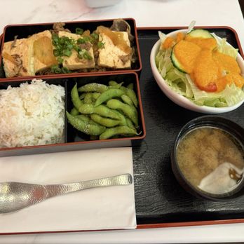 Maki Stand - Roll & Bento - Sukiyaki & tofu bento box - Japanese Near Me - Redmond, Washington