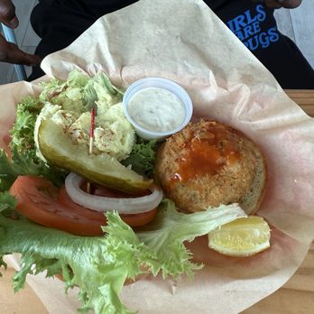 Fishers Landing - Crab cake - Seafood Near Me - Hampton, Virginia