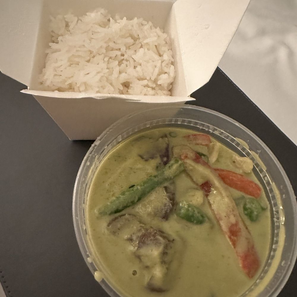 Yimm - Green curry- this is a short container - Thai Near Me - Oakland, California Yimm - Green curry- this is a short container - Thai Near Me - Oakland, California