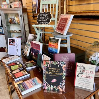 Appletree Books - Bookstores Near Me - Cleveland, Ohio Appletree Books - Bookstores Near Me - Cleveland, Ohio