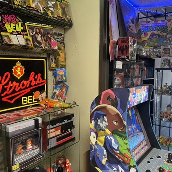 Dandeland - Old retro games and arcades available - Video Game Stores Near Me - Houston, Texas
