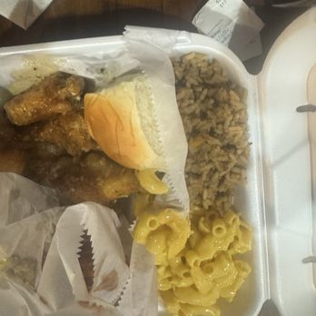 Butter Funk Kitchen - 6 Wings 2 Sides - Southern Near Me - Houston, Texas