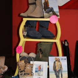 Be The Boutique - Emu Boots