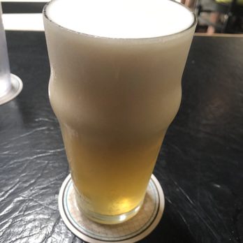 Maui Brewing - Pineapple chi chi beer - Brewpubs Near Me - Lahaina, Hawaii Maui Brewing - Pineapple chi chi beer - Brewpubs Near Me - Lahaina, Hawaii