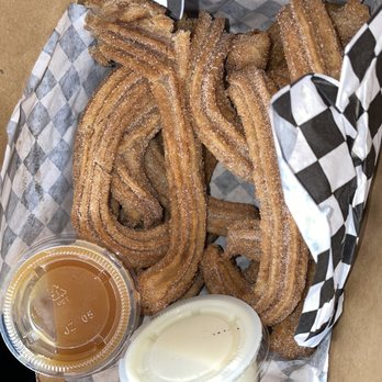 Dulce Churros - Box of 10 Churros, with Caramelo & Lechera sauces - Food Trucks Near Me - Oxnard, California