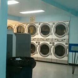 Bellview Brite Wash Laundromat - 22 dries
