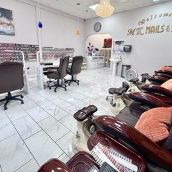 MK Nails & Spa