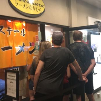 Ramen Nakamura - Pre-COVID line - Ramen Near Me - Honolulu, Hawaii