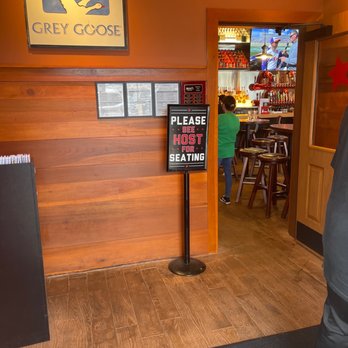 Drake's - Entrance - Burgers Near Me - Clarksville, Tennessee Drake's - Entrance - Burgers Near Me - Clarksville, Tennessee
