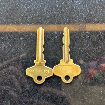 Locksmith Blue Santa M - Key Copy for a Schlage Sc6 - Keys & Locksmiths Near Me - Santa Monica, California Locksmith Blue Santa M - Key Copy for a Schlage Sc6 - Keys & Locksmiths Near Me - Santa Monica, California
