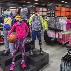 Nike Factory Store - Montreal