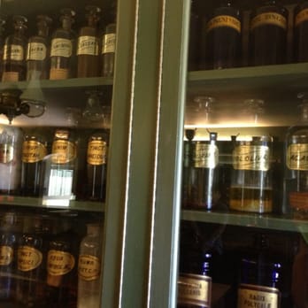 SHELBURNE MUSEUM - Apothecary shop - Cultural Center Near Me - Shelburne, Vermont
