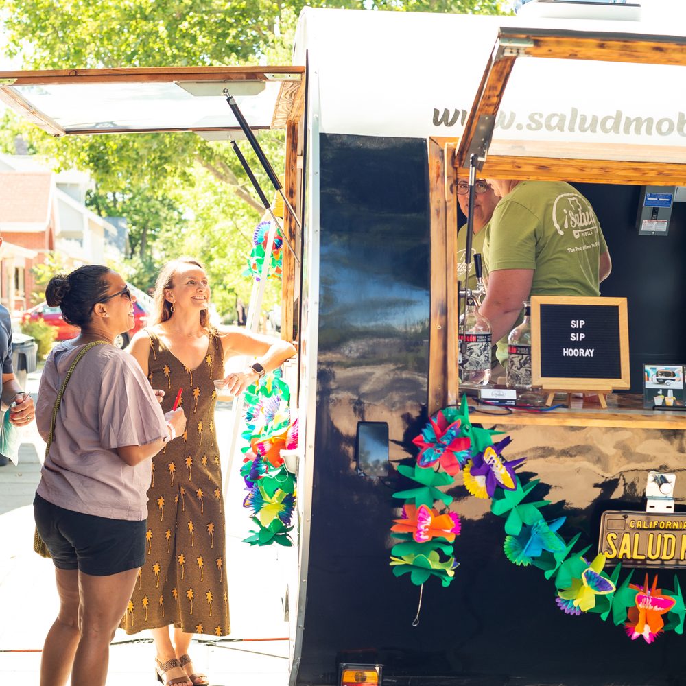Salud! Mobile Bar - Happy guests! - Bartenders Near Me Salud! Mobile Bar - Happy guests! - Bartenders Near Me