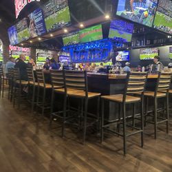 Walk-On's Sports Bistreaux - College Station Restaurant - Inside