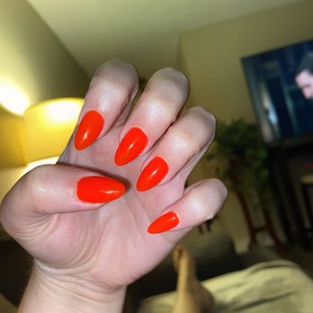 Cosmo Nail Bar - Nail Salons Near Me - Brea, California