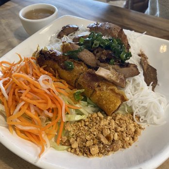 Pho Lang Viet - Grilled Chicken with Vermicelli - Vietnamese Near Me - Brampton, Ontario Pho Lang Viet - Grilled Chicken with Vermicelli - Vietnamese Near Me - Brampton, Ontario