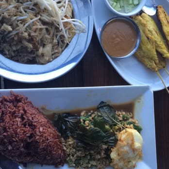 Manao Thai Street Eats - Phad thai chicken, chicken satay, and phad grapao with brown rice. - Thai Near Me - Seattle, Washington