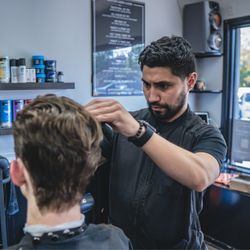Hamptons Barber Lounge