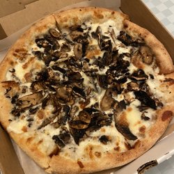 Sunfire Pizzeria - Alfredo mushroom