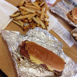 Hot dog & fries Hot dog & fries