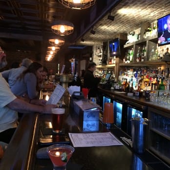 Campagne House - American Near Me - Bethpage, New York