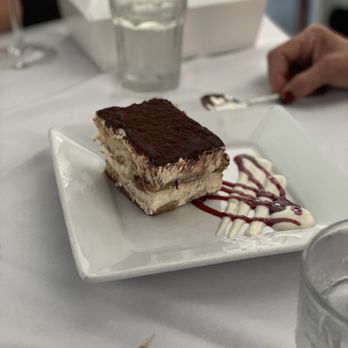 Luceti's on 25th - Tiramisu - Italian Near Me - San Mateo, California Luceti's on 25th - Tiramisu - Italian Near Me - San Mateo, California