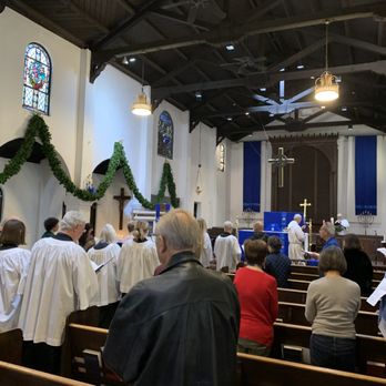 St Matthias Episcopal Church - Inside the sanctuary in December 2024. - Churches Near Me - Whittier, California St Matthias Episcopal Church - Inside the sanctuary in December 2024. - Churches Near Me - Whittier, California