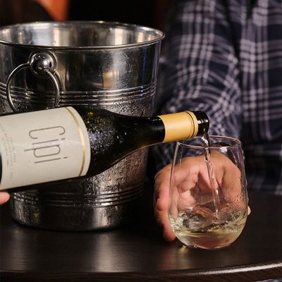 IPIC Theaters by null