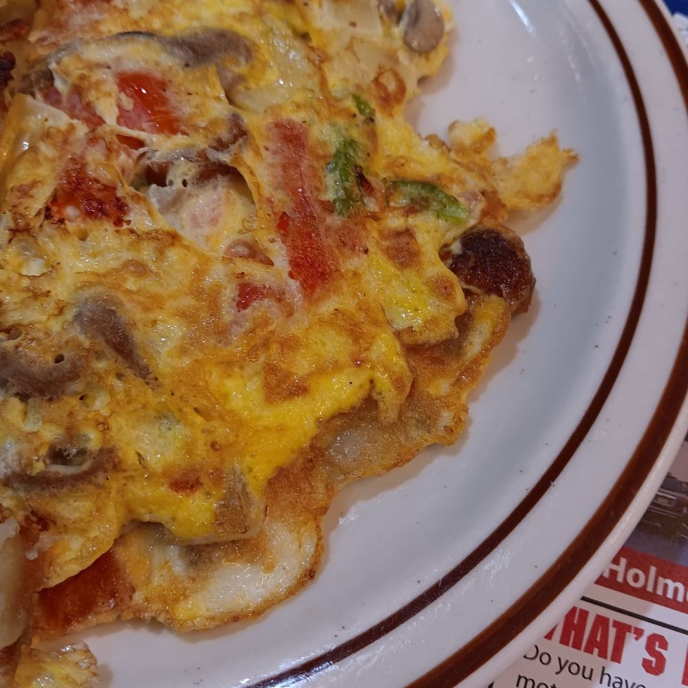 Gateway Diner - Close up on Vegetarian Omlette. - Diners Near Me - Holmes, Pennsylvania Gateway Diner - Close up on Vegetarian Omlette. - Diners Near Me - Holmes, Pennsylvania