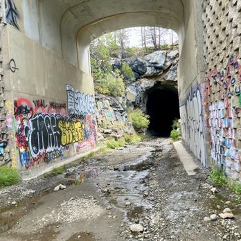 Donner Pass Railroad Tunnel Hike - Donner Tunnels hike - Hiking Near Me - Truckee, California