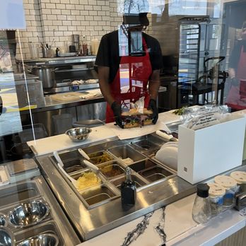 Gold Banh - Sandwich artist - Salad Near Me - Long Beach, California