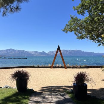 Lakeside Beach - The Arch at Lakeside Beach - Beaches Near Me - South Lake Tahoe, California Lakeside Beach - The Arch at Lakeside Beach - Beaches Near Me - South Lake Tahoe, California