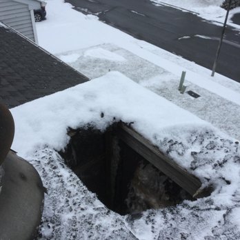Hudson Valley Chimney Service - Hole in chase thanks to lousy home builder! - Chimney Sweeps Near Me - Poughkeepsie, New York