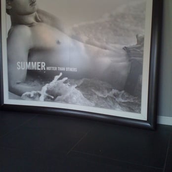 Abercrombie & Fitch - Men's Clothing Near Me - Columbus, Ohio