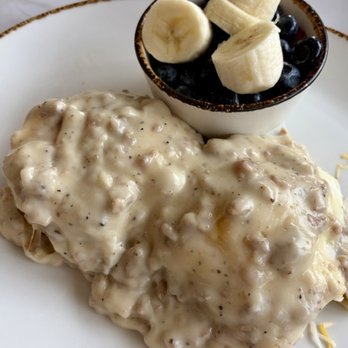 Valley Kitchen - Country Benny Benedict with side fruit - Breakfast & Brunch Near Me - Wexford, Pennsylvania Valley Kitchen - Country Benny Benedict with side fruit - Breakfast & Brunch Near Me - Wexford, Pennsylvania