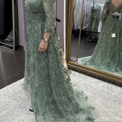 Lina v Formals - She ordered this dress in a different color and size.