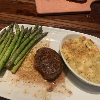 LongHorn Steakhouse - Filet, Mac and cheese, and asparagus - Steakhouses Near Me - Denton, Texas LongHorn Steakhouse - Filet, Mac and cheese, and asparagus - Steakhouses Near Me - Denton, Texas