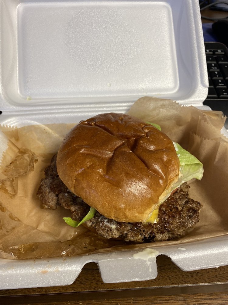 The 812 Grill Logo