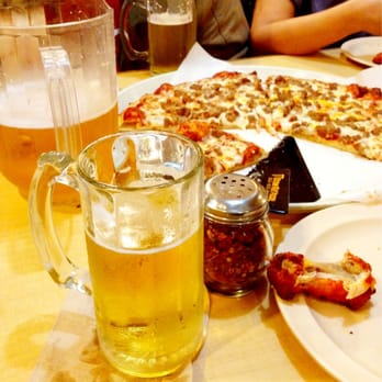 Straw Hat Pizza - Pizza Near Me - Cerritos, California Straw Hat Pizza - Pizza Near Me - Cerritos, California