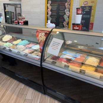 Cold Stone Creamery - Ice Cream & Frozen Yogurt Near Me - Long Beach, California Cold Stone Creamery - Ice Cream & Frozen Yogurt Near Me - Long Beach, California