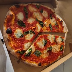 Stella's Pizza
