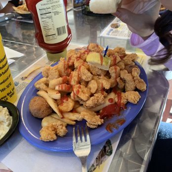 Peck's Seafood Restaurant - A bunch of goodness in a plate lolol seafood platter - Cajun/Creole Near Me - Slidell, Louisiana Peck's Seafood Restaurant - A bunch of goodness in a plate lolol seafood platter - Cajun/Creole Near Me - Slidell, Louisiana