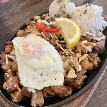 Enseamada Cafe - Sisig pork belly - Filipino Near Me - Everett, Washington Enseamada Cafe - Sisig pork belly - Filipino Near Me - Everett, Washington